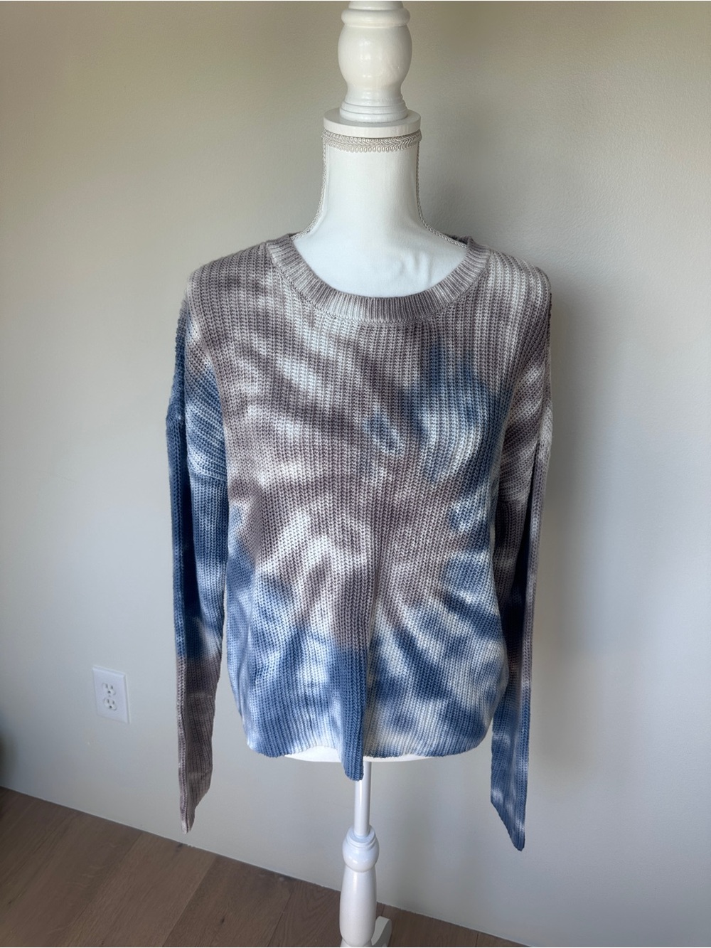 Blue Rain Tie Dye Ombre Knit Sweater – Blue/Taupe – Size L